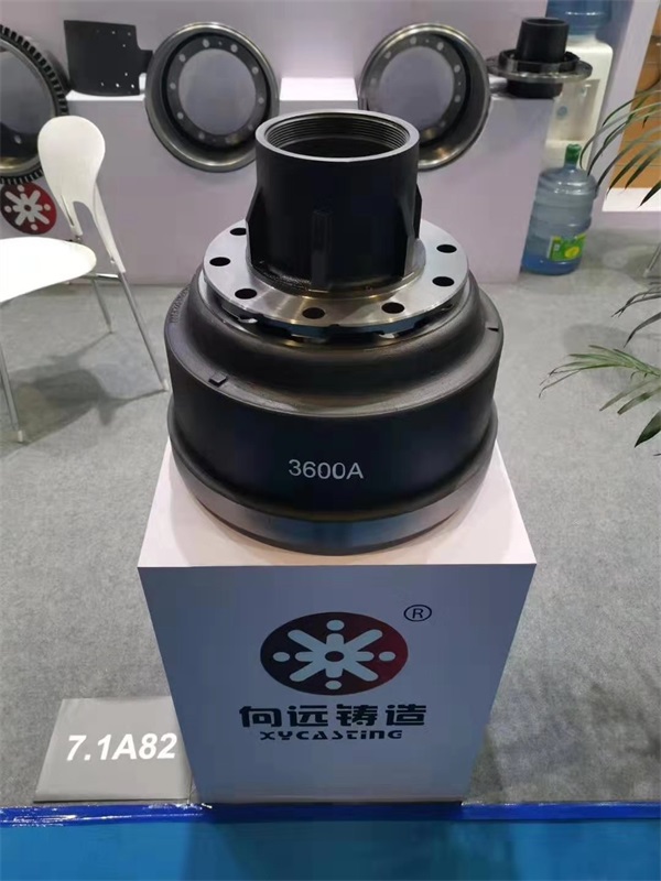 �Ϻ������˸�չ��(hu��)��(sh��)�r