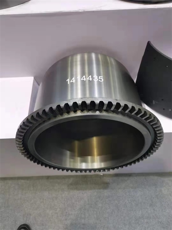 �Ϻ������˸�չ��(hu��)��(sh��)�r